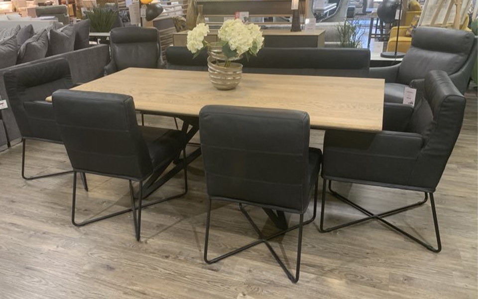 Qualita Korgen Dining Set
Table, Bench & Chairs
Was £5,909 Now £3,899